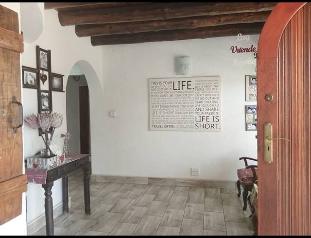 4 BEDROOM HOUSE FOR SALE IN VAN RIEBEECK PARK